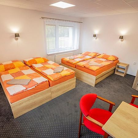 Hotel Rabbit Trhovy Stepanov Εξωτερικό φωτογραφία