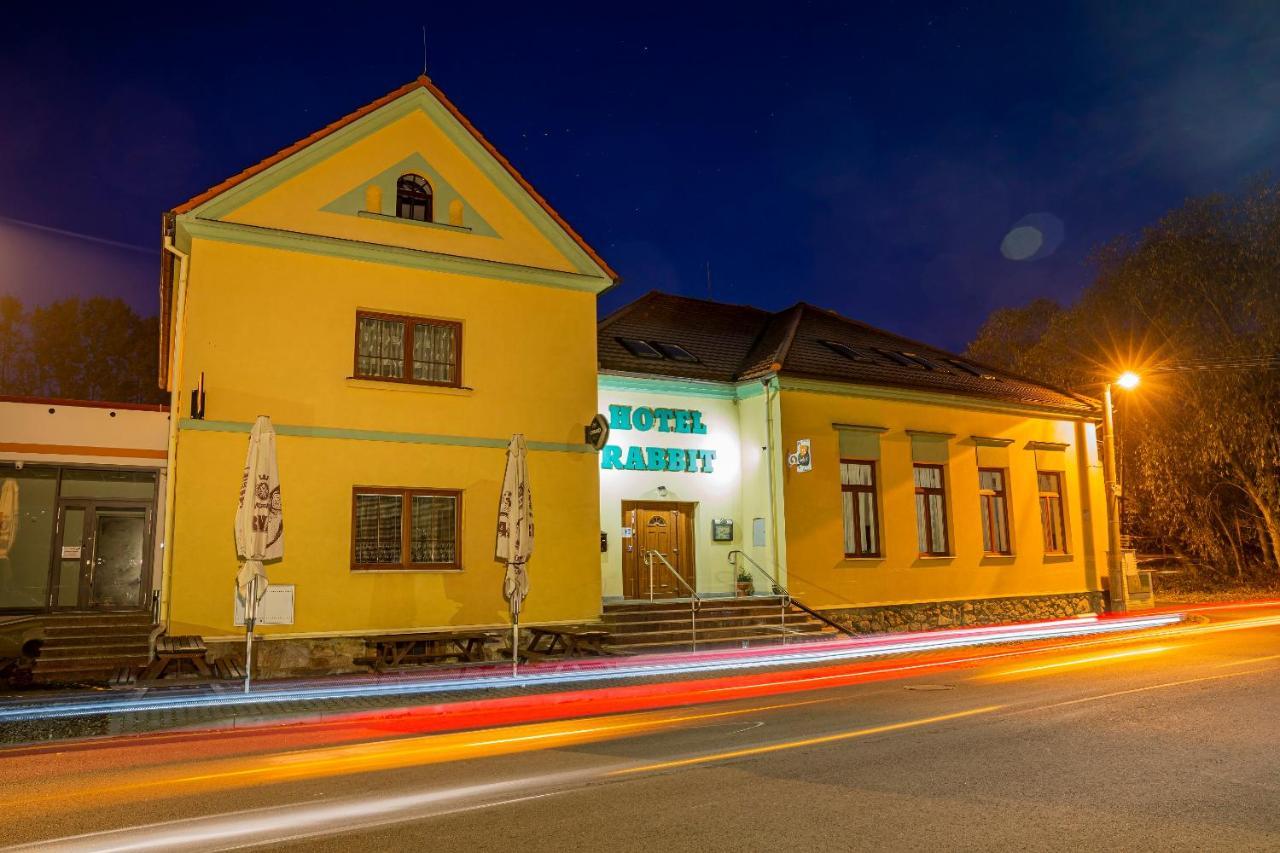 Hotel Rabbit Trhovy Stepanov Εξωτερικό φωτογραφία