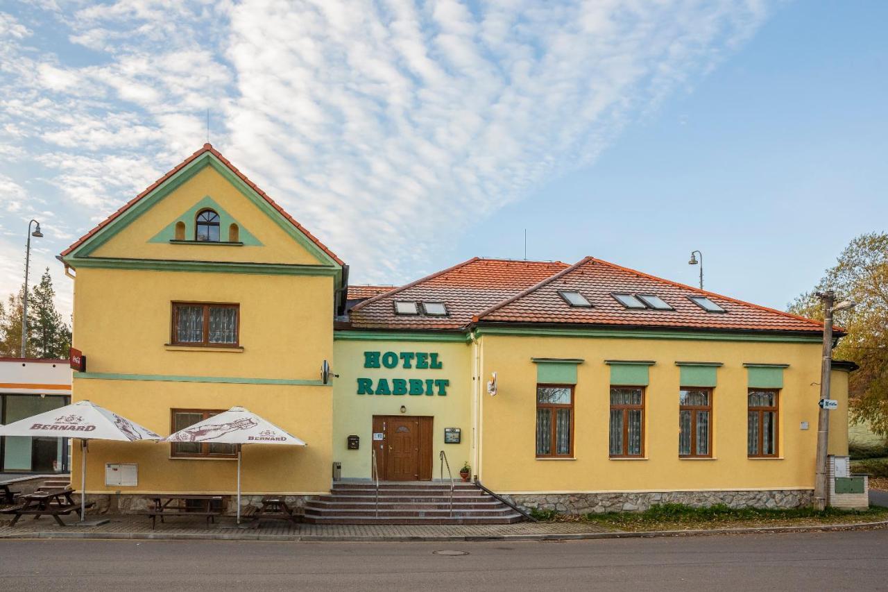 Hotel Rabbit Trhovy Stepanov Εξωτερικό φωτογραφία