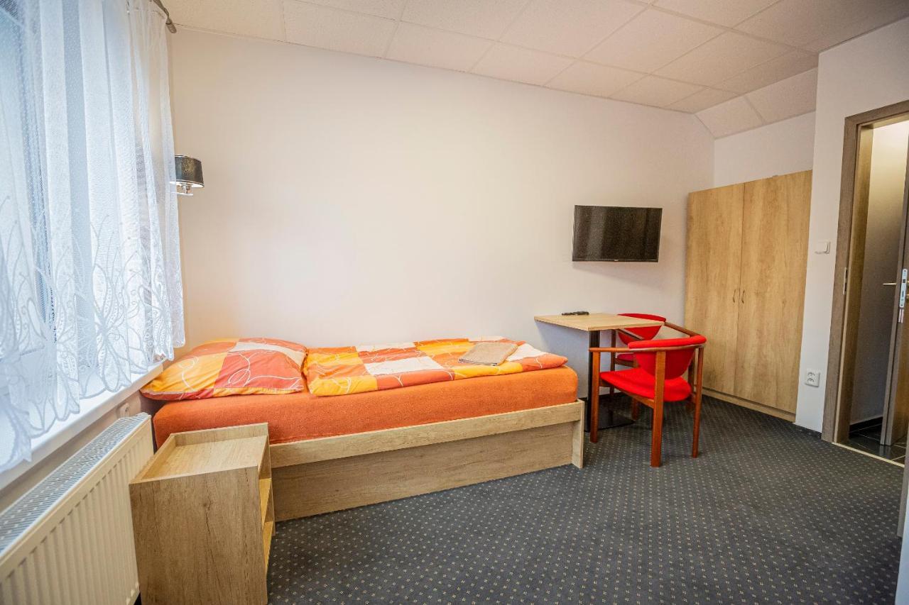 Hotel Rabbit Trhovy Stepanov Εξωτερικό φωτογραφία