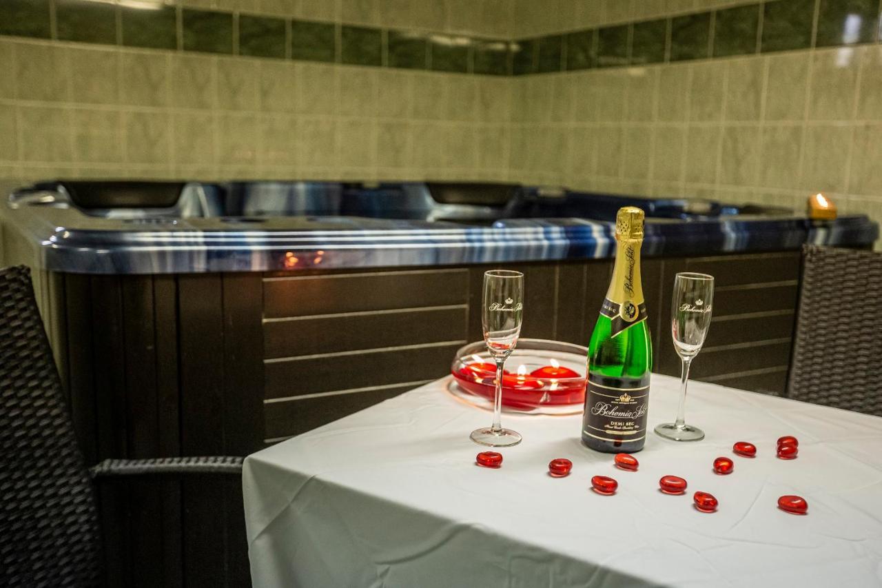 Hotel Rabbit Trhovy Stepanov Εξωτερικό φωτογραφία