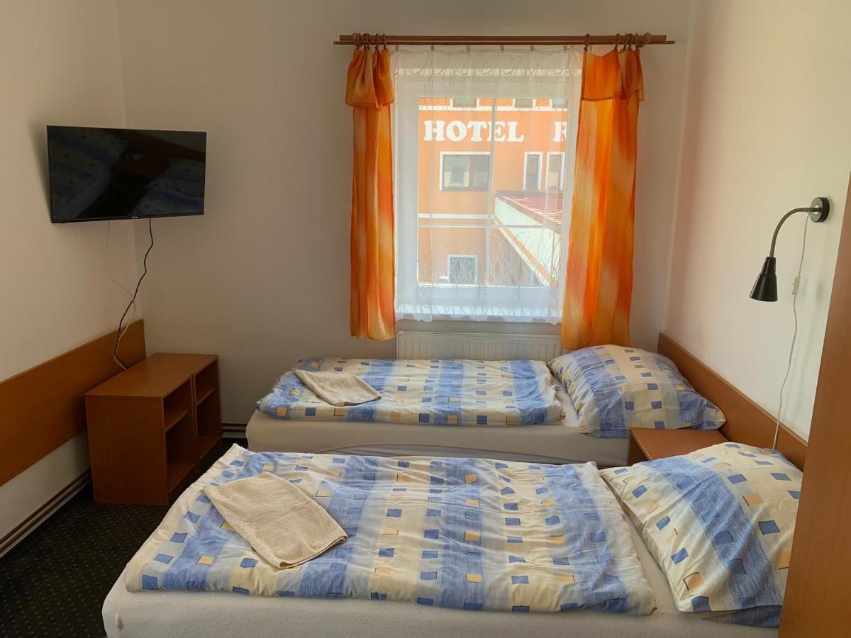 Hotel Rabbit Trhovy Stepanov Εξωτερικό φωτογραφία