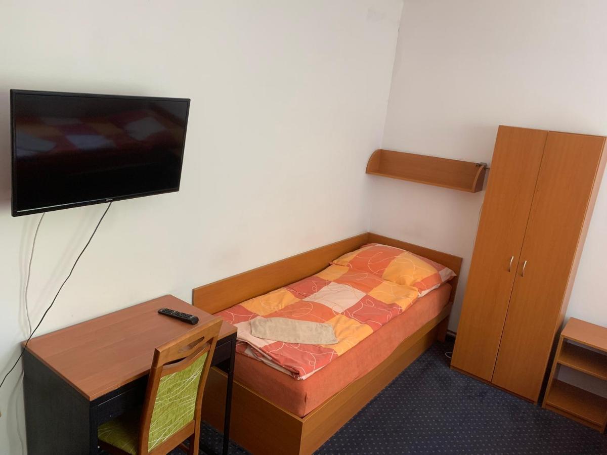 Hotel Rabbit Trhovy Stepanov Εξωτερικό φωτογραφία