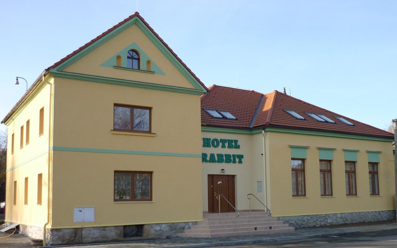 Hotel Rabbit Trhovy Stepanov Εξωτερικό φωτογραφία